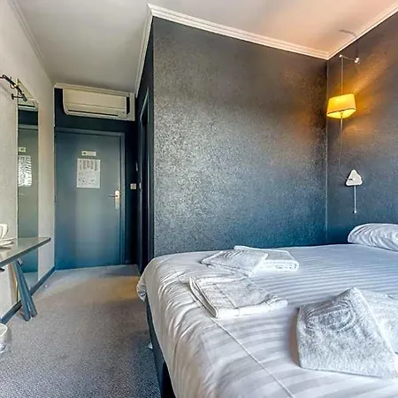 Hotel De La Gare 2*