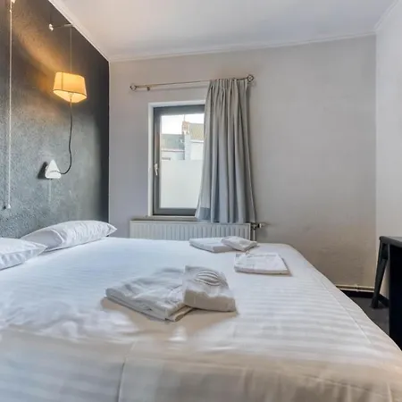 De La Gare Hotel