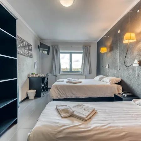De La Gare Hotel